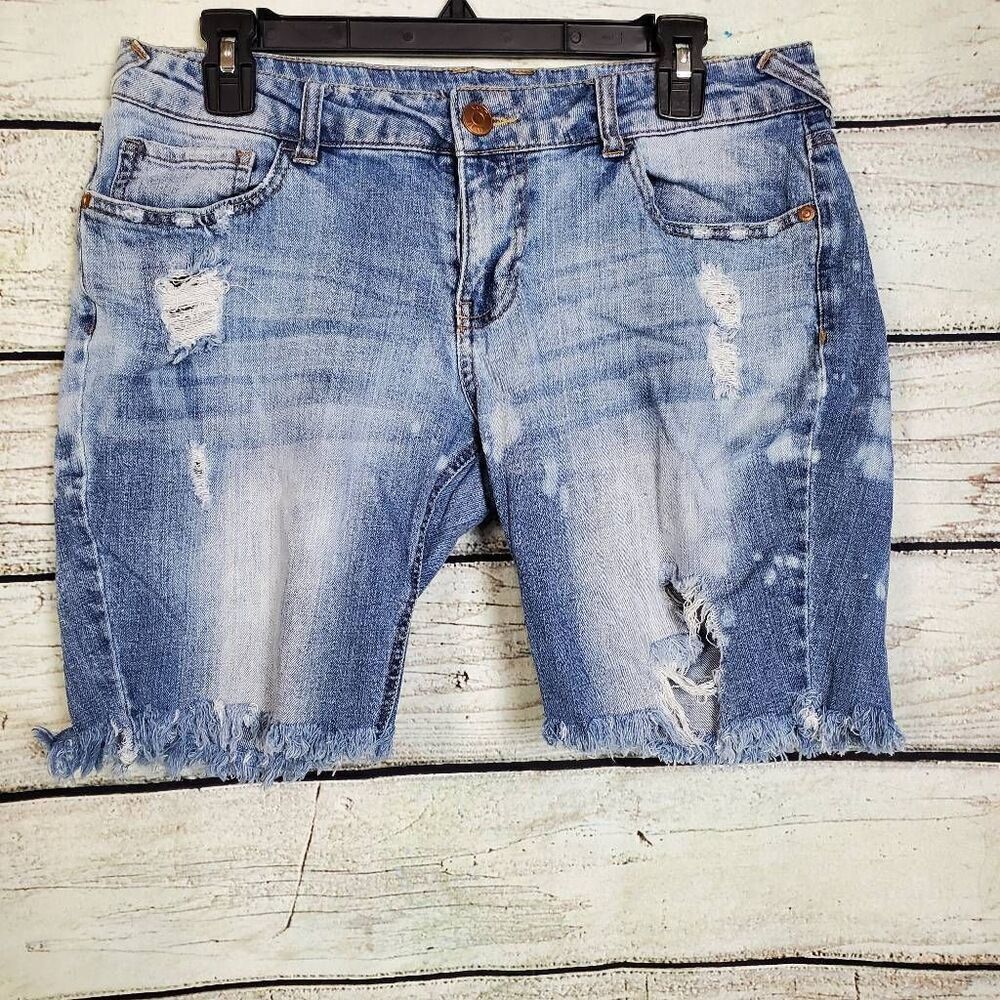 Vanity Women's Distressed Jean Shorts Size 30 Frayed Hem Bermuda Cutoff Blue Den